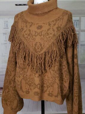 Caramel-colored fluffy print turtle with fringe, XL